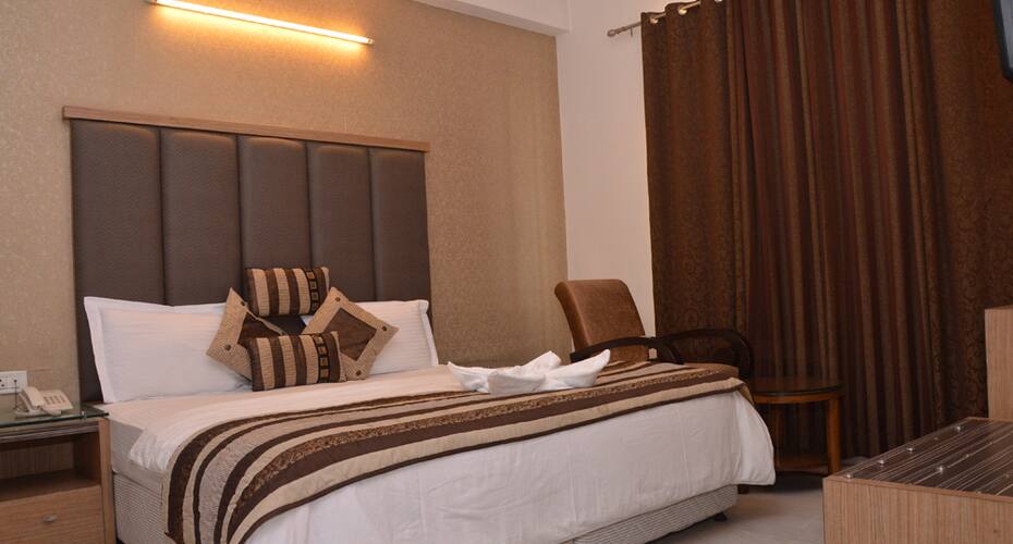 Hotel Imperial Park, Gurgaon 3